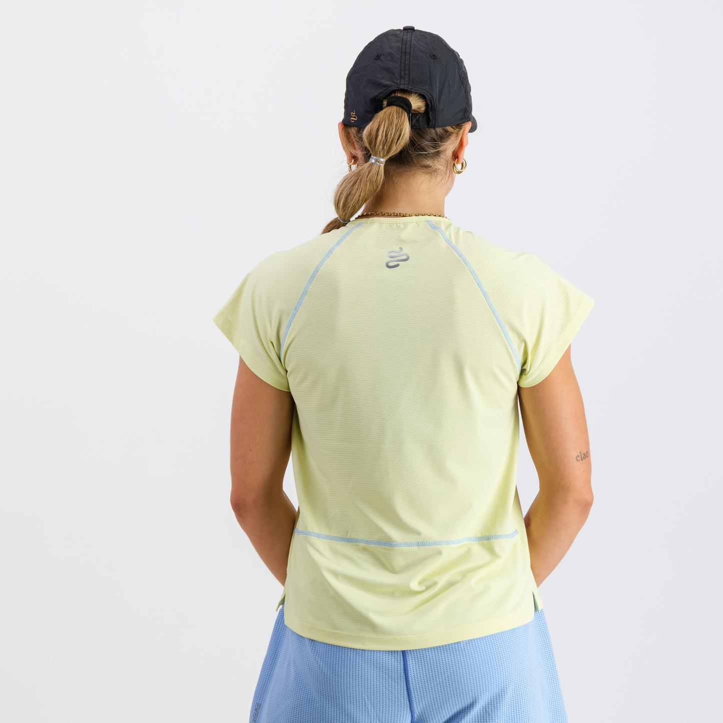 WOMENS BREZZA TEE BUTTER w BLUE